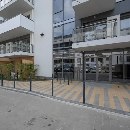 Apartment Elegant With Parking On Kepa Mieszczanska By Renters Prestige Breslau