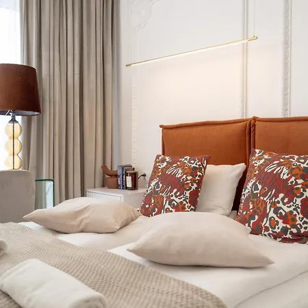 Elegant With Parking On Kepa Mieszczanska By Renters Prestige Breslau