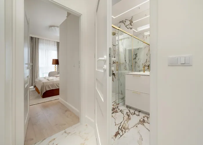 Apartment Elegant With Parking On Kepa Mieszczanska By Renters Prestige *