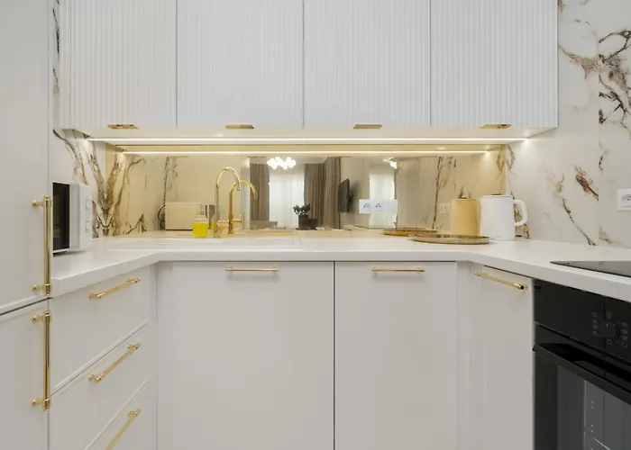 Elegant With Parking On Kepa Mieszczanska By Renters Prestige * Wroclaw